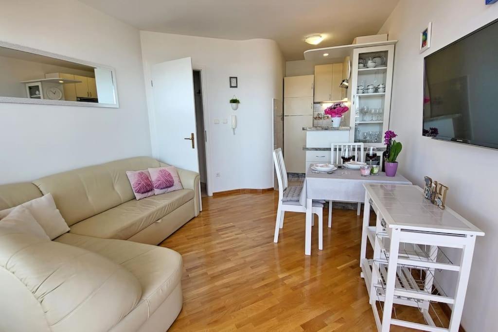 Apartment Summer Vibes Split Exterior foto